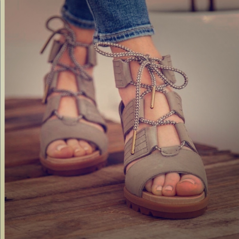 New- Sorel Joanie II lace up sandals